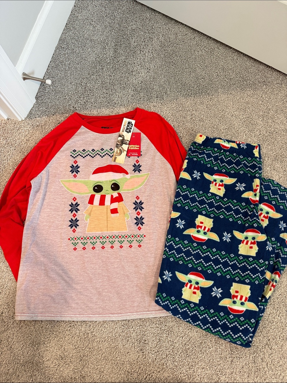 Star Wars Baby Yoda Holiday Pajama Set - Red & Navy